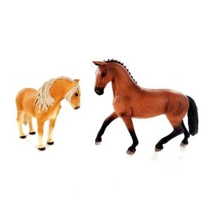 Schleich Horses Lot Of 2 Hanoverian Mare 13817 & Icelandic Mare